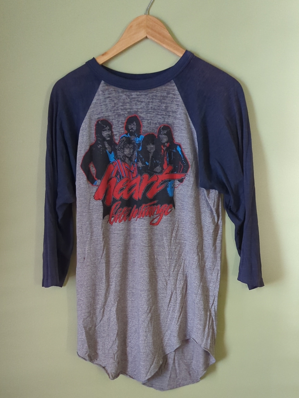 Amazing! OG Vintage Heart Band Raglan Tee in Navy & Heather Gray